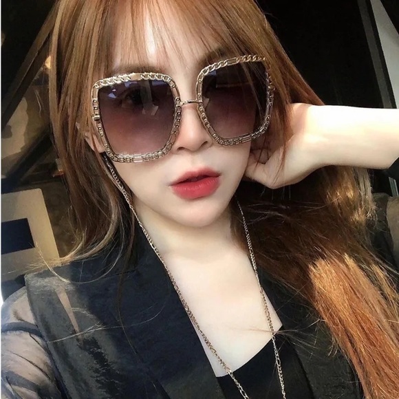 💯- New Authentic Gucci's GG1033S Oversized sunglasses - Picture 3 of 13